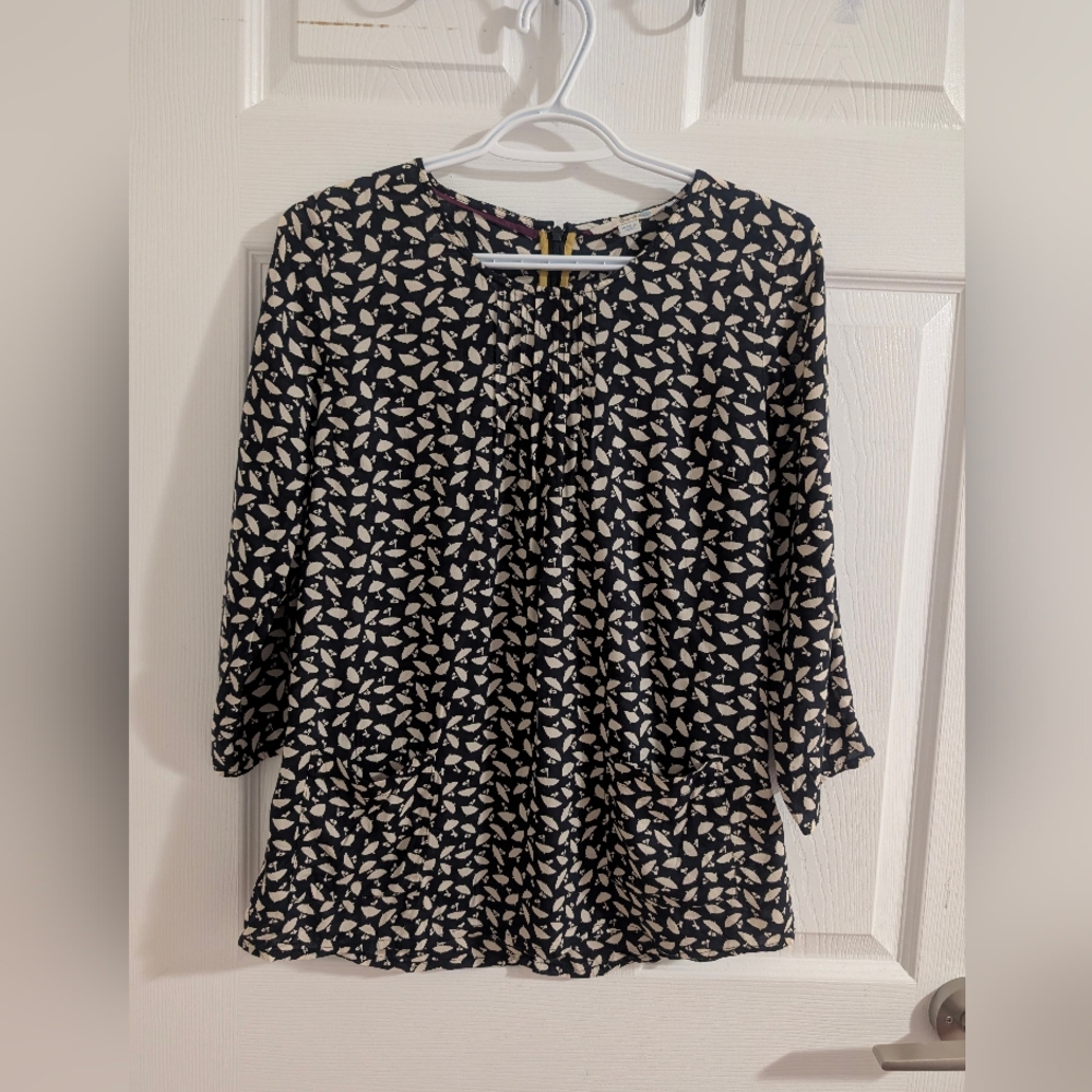 Boden Black White Umbrella Print Blouse Pocket Pintuck Pleated Front US 8